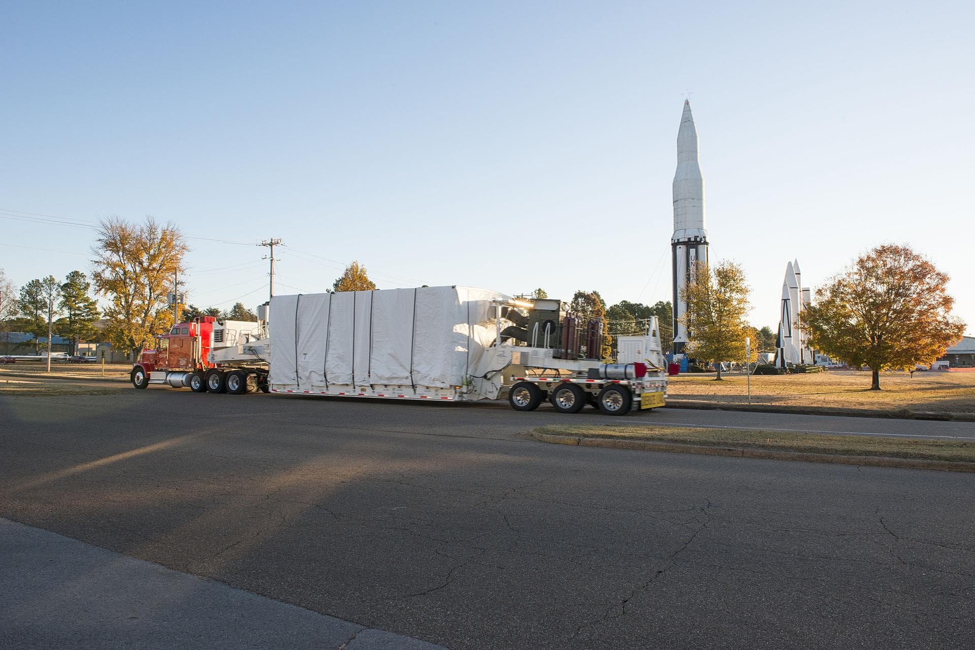 JAMES WEBB SPACE TELESCOPE (JWST) BACKPLANE MOVE FROM MARSHALL SPACE FLIGHT CENTER’S X-RAY CALIBRATION FACILITY (XCRF) TO THE REDSTONE ARSENAL AIRFIELD WHERE THE TEST ARTICLE WAS PLACED IN A USAF C-5