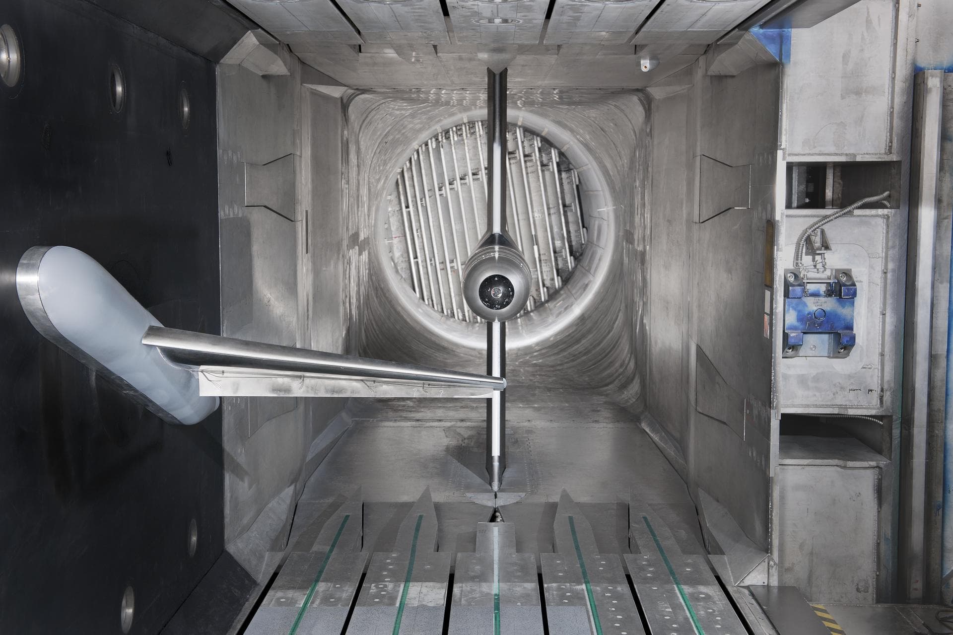 (NTF) National Transonic Facility Test 213-SFW Flow Control II, Fast-MAC Model:  The fundamental Aerodynamics Subsonic Transonic-Modular Active Control (Fast-MAC) Model was tested for the 2nd time in 