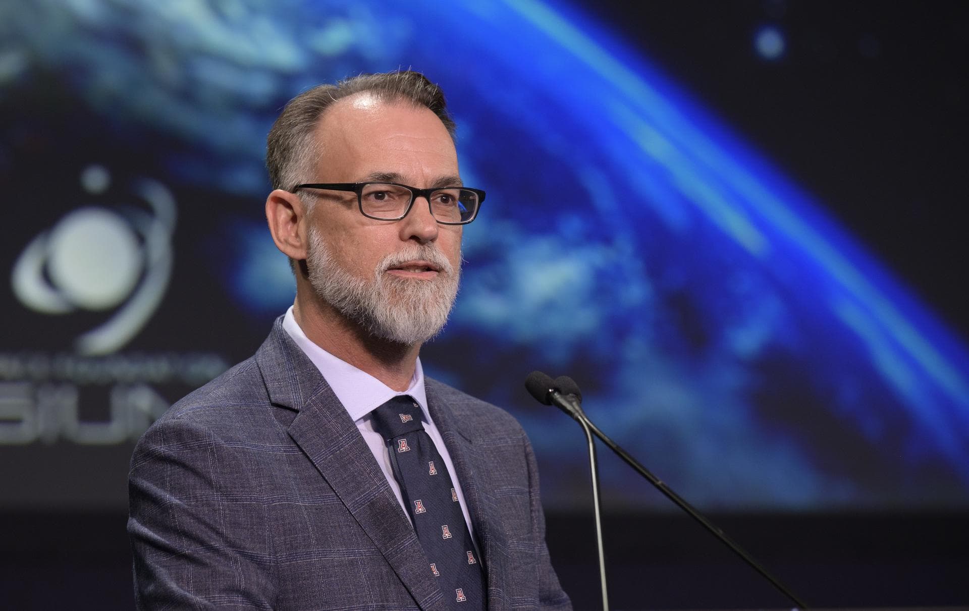 University of Arizona OSIRIS-REx Principal Investigator Dante Lauretta gives remarks after the 2022 John L. “Jack” Swigert, Jr., Award for Space Exploration was presented to the OSIRIS-REx team by the