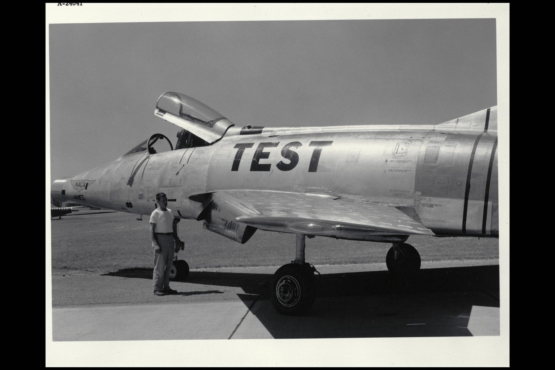 North American F-100A NASA-200 Super Sabre airplane - wing leading edge deflected 60 degrees for increased lift with boundary=layer control; takeoff preformance was improved 10% (mar 1960)