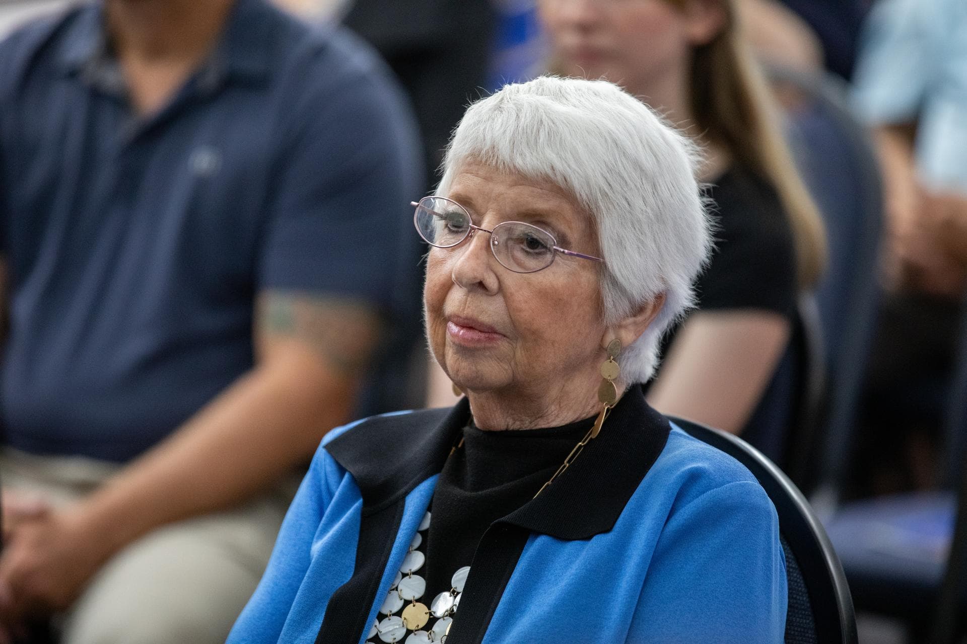 Maggie Persinger accepts a certificate naming her a Kennedy Chronicler during a May 15 ceremony at the Press Site at NASA’s Kennedy Space Center in Florida. Persinger, a retired NASA media librarian,
