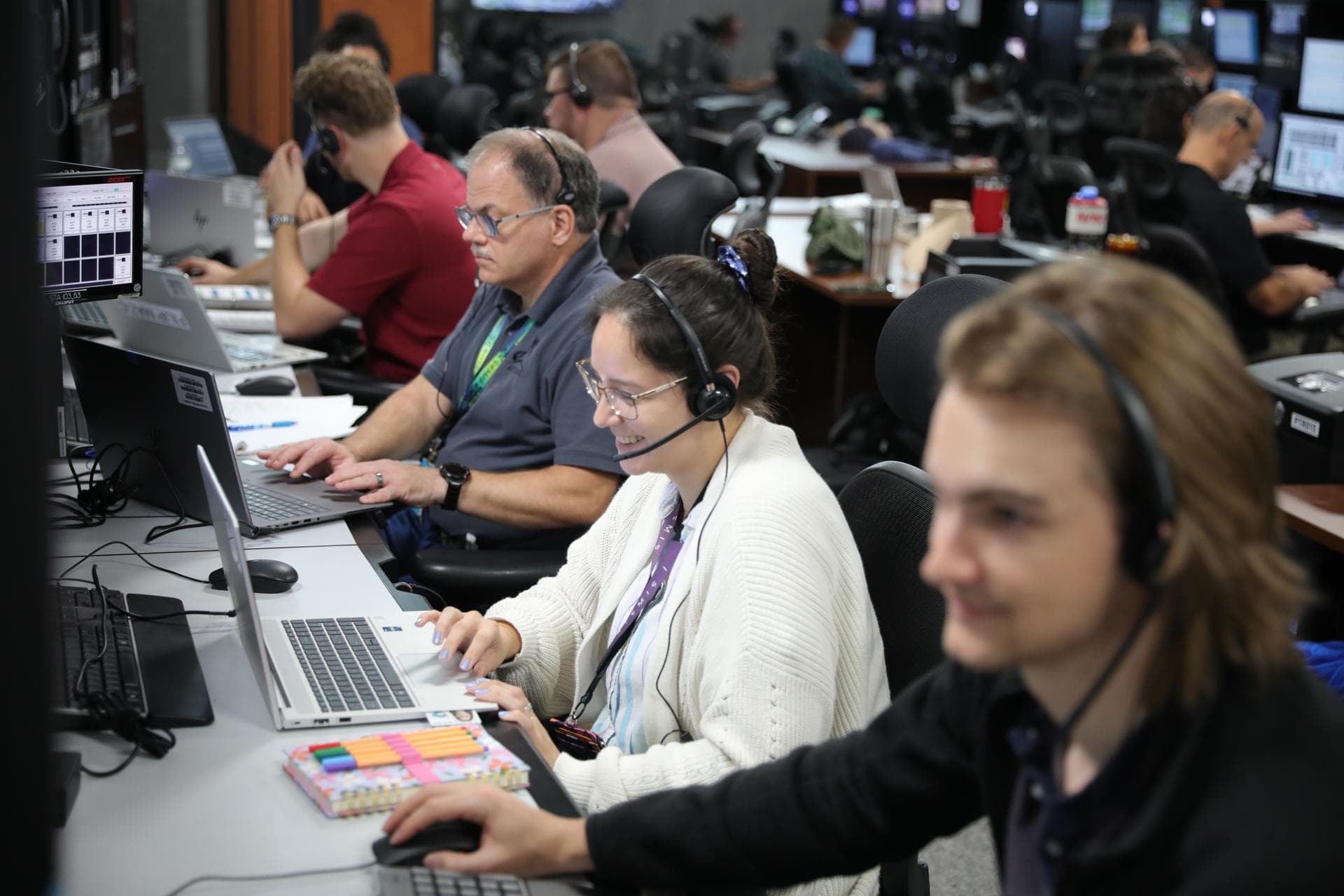 Artemis launch team members participate in a cryogenic propellant loading simulation for NASA’s Artemis III mission on Wednesday, Sept. 9, 2026, inside Firing Rooms 1 and 2 of the Rocco A. Petrone Lau