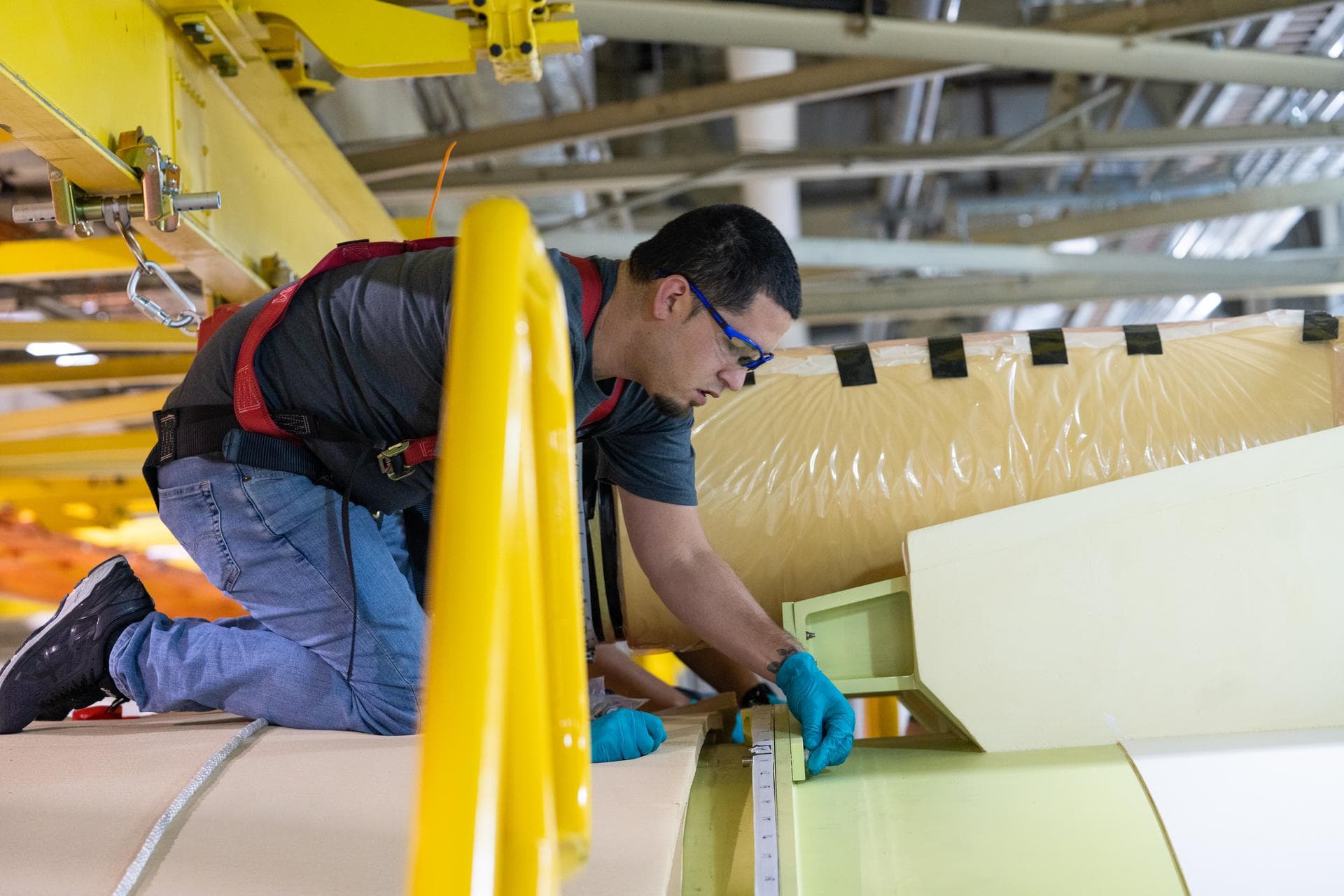 NASA finished assembling and joining the main structural components for the largest rocket stage the agency has built since the Saturn V that sent Apollo astronauts to the Moon. Engineers at the agenc