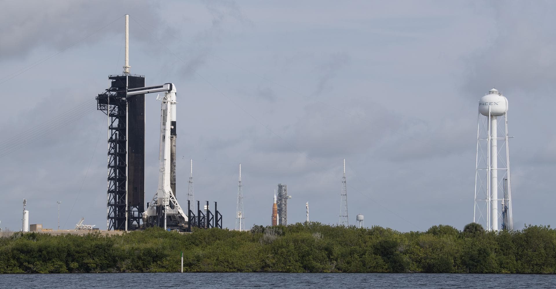 NASA’s Space Launch System (SLS) rocket with the Orion spacecraft aboard is seen atop a mobile launcher at Launch Complex 39B as the Artemis I launch team prepares for the next attempt of the wet dres
