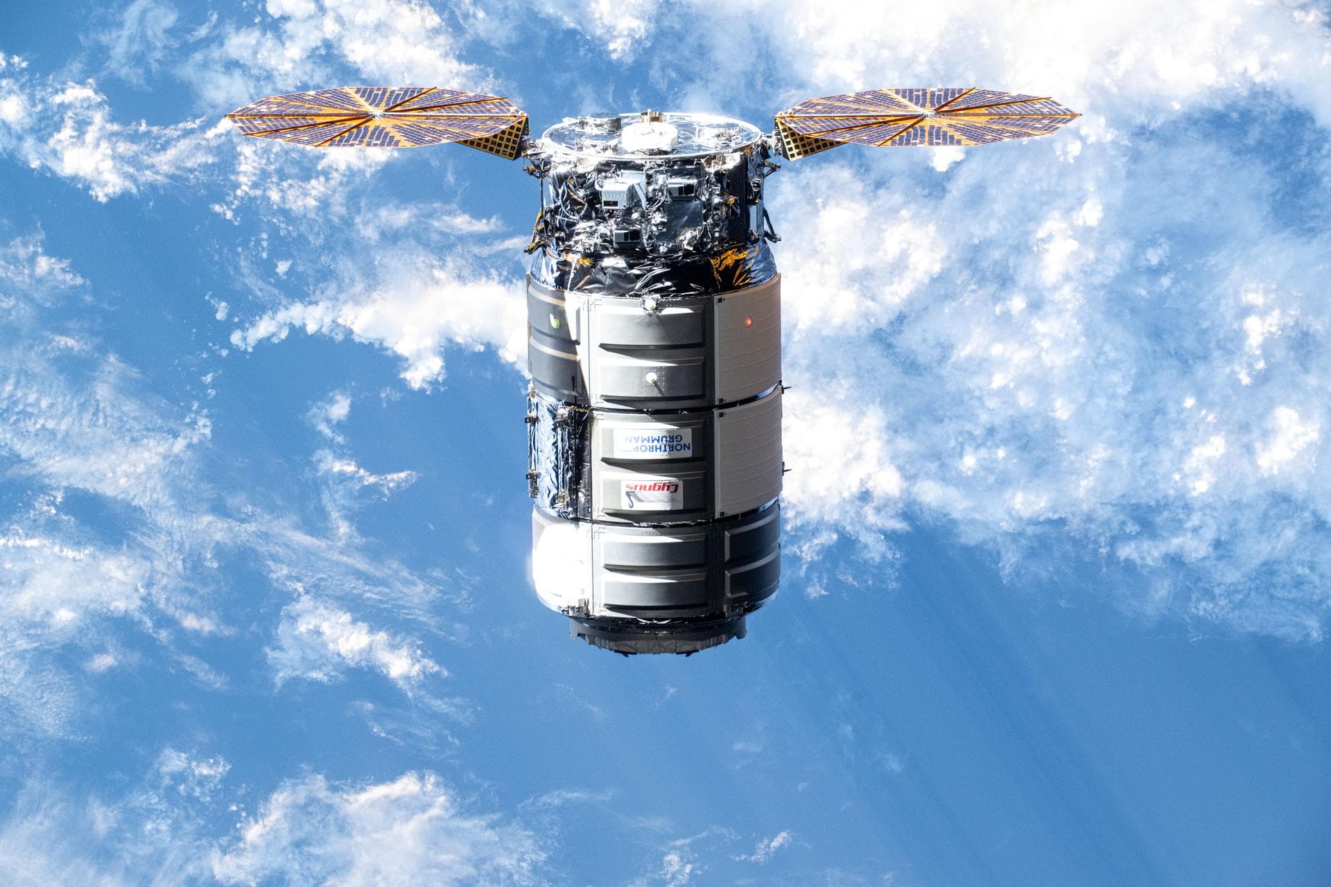 iss071e416851 (Aug. 6, 2024) --- Northrop Grumman's Cygnus cargo craft, carrying 8,200 pounds of science and supplies, approaches the International Space Station for a capture with the Canadarm2 robot